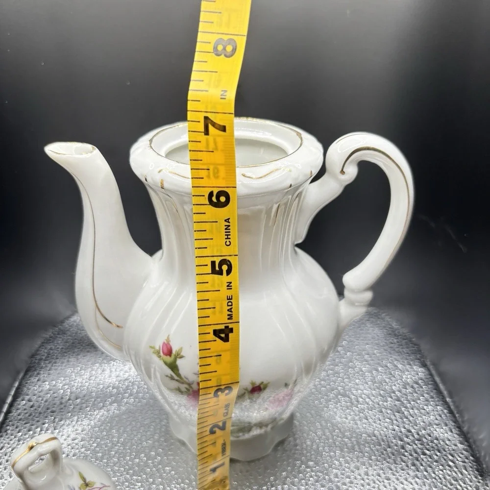 VTG Unmarked Porecelain Coffee Pot & Lid Pink Roses Gold Cottage Core Country